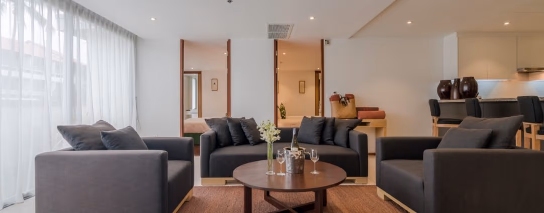 THE TWO-BEDROOM RESIDENCE CONDO NEAR THE BEACH — photo 8