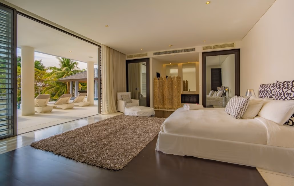 ELEGANT 5 BED BEACHFRONT VILLA – EAST COAST — photo 6