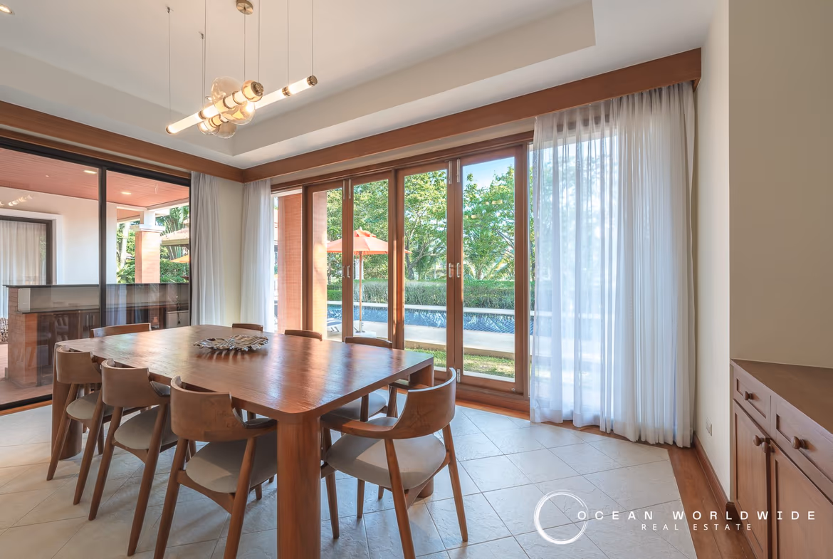 4 BED VILLA WITH LAKEVIEW – LAGUNA — photo 24