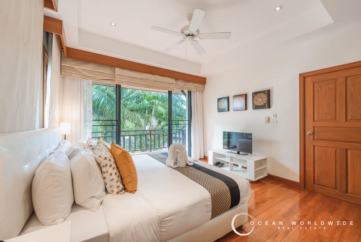 Spacious 5-Bedroom Villa in Laguna, Phuket — photo 13