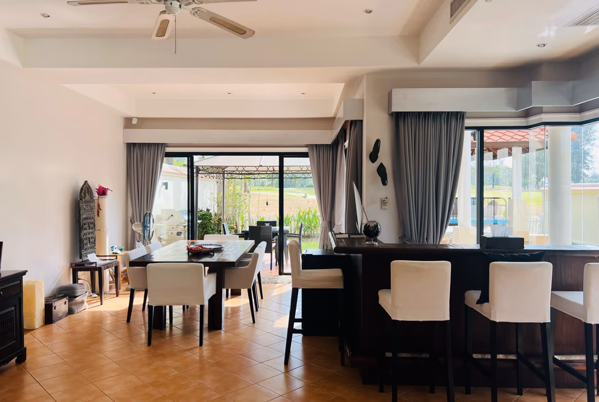 4 Bedrooms Overlooking Golf Course View Villa — photo 5