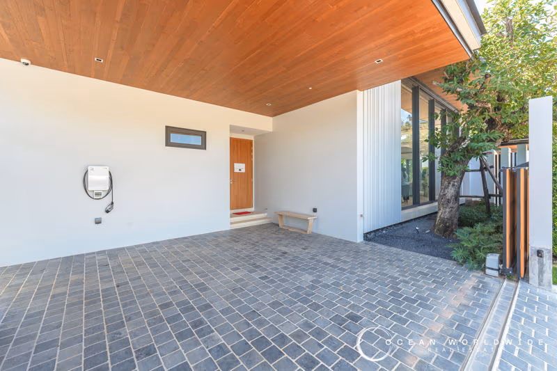 Modern Luxury Style Villa in Pru Jampa — photo 5