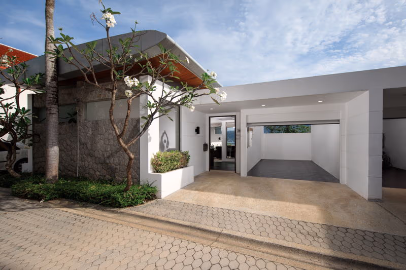 Secluded villa offering a calm and natural atmosphere.